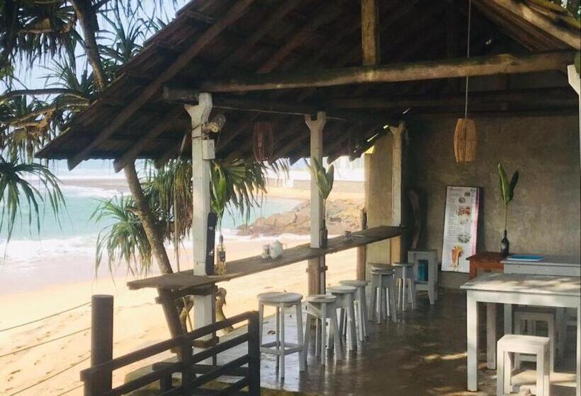 Sooriya Villa Talpe Exterior photo