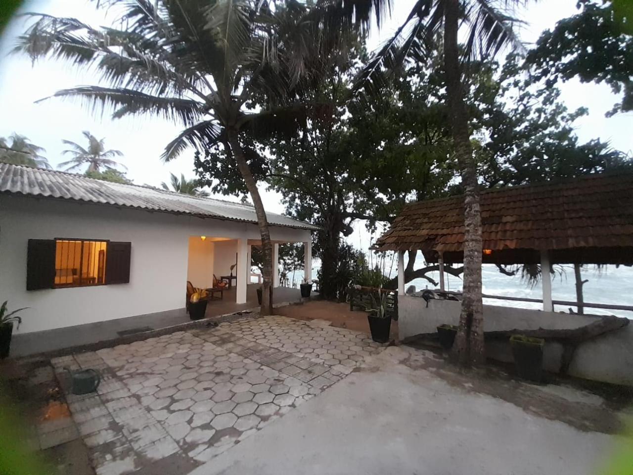 Sooriya Villa Talpe Exterior photo
